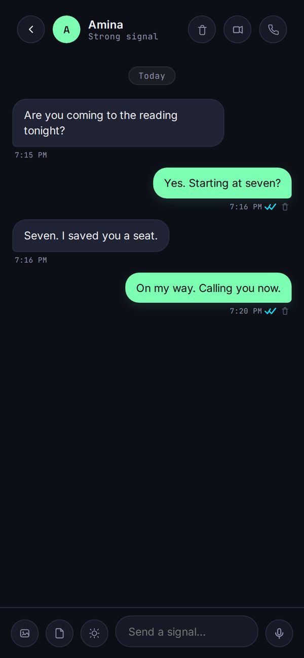 A Naluno chat: two people arranging to meet at a reading.